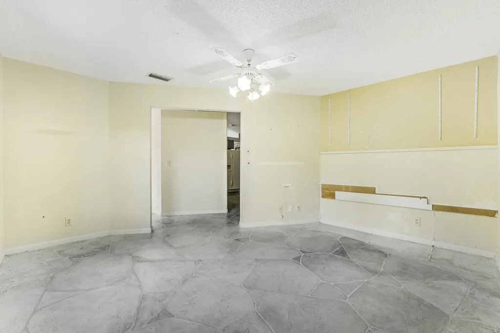 8421 Bonita Isle Drive Lake Worth FL 33467