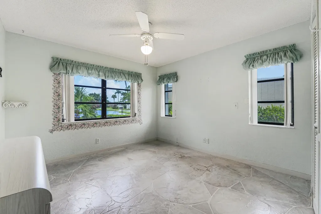 8421 Bonita Isle Drive Lake Worth FL 33467