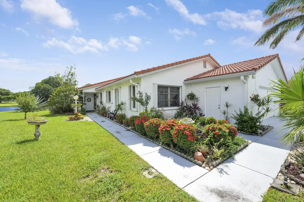 8421 Bonita Isle Drive Lake Worth FL 33467