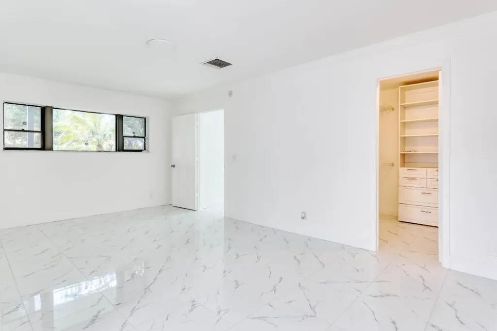101 Fairway Lane Royal Palm Beach FL 33411
