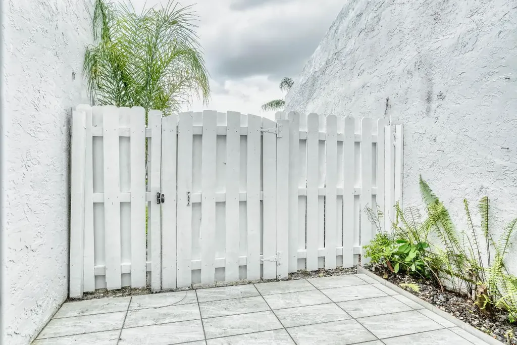 101 Fairway Lane Royal Palm Beach FL 33411