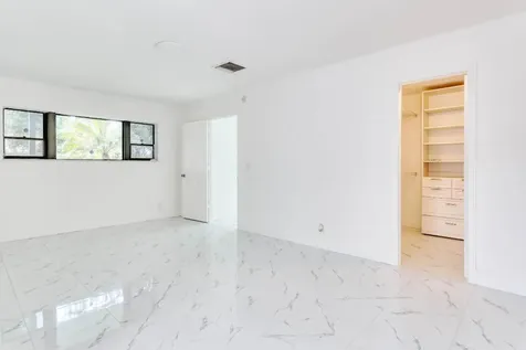 101 Fairway Lane Royal Palm Beach FL 33411