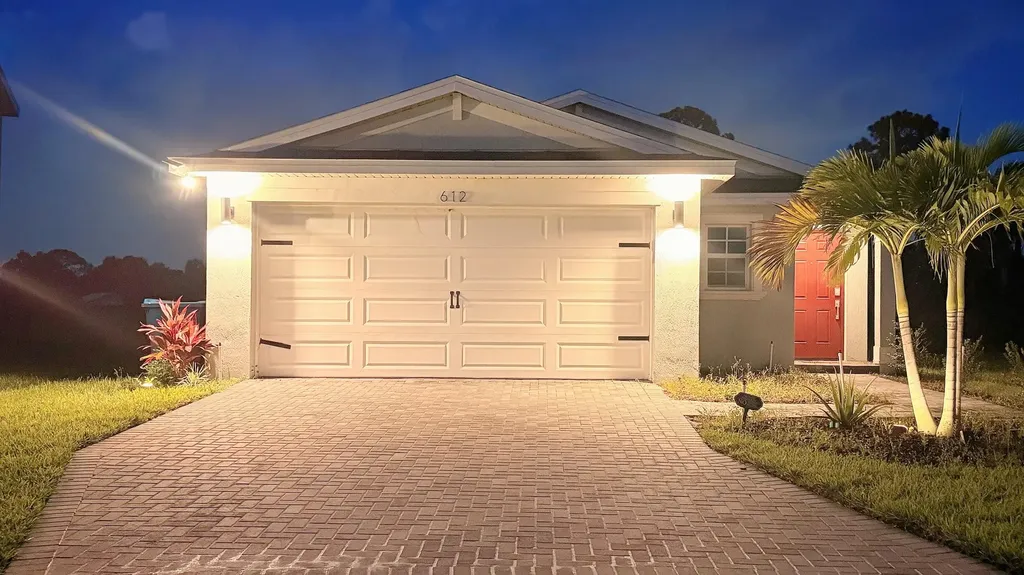 612 Papillon Street SW Palm Bay FL 32908