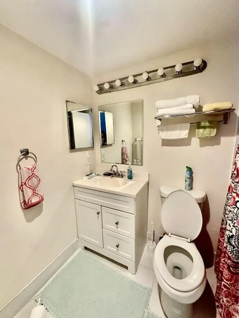 583 Fanshaw Boca Raton FL 33434