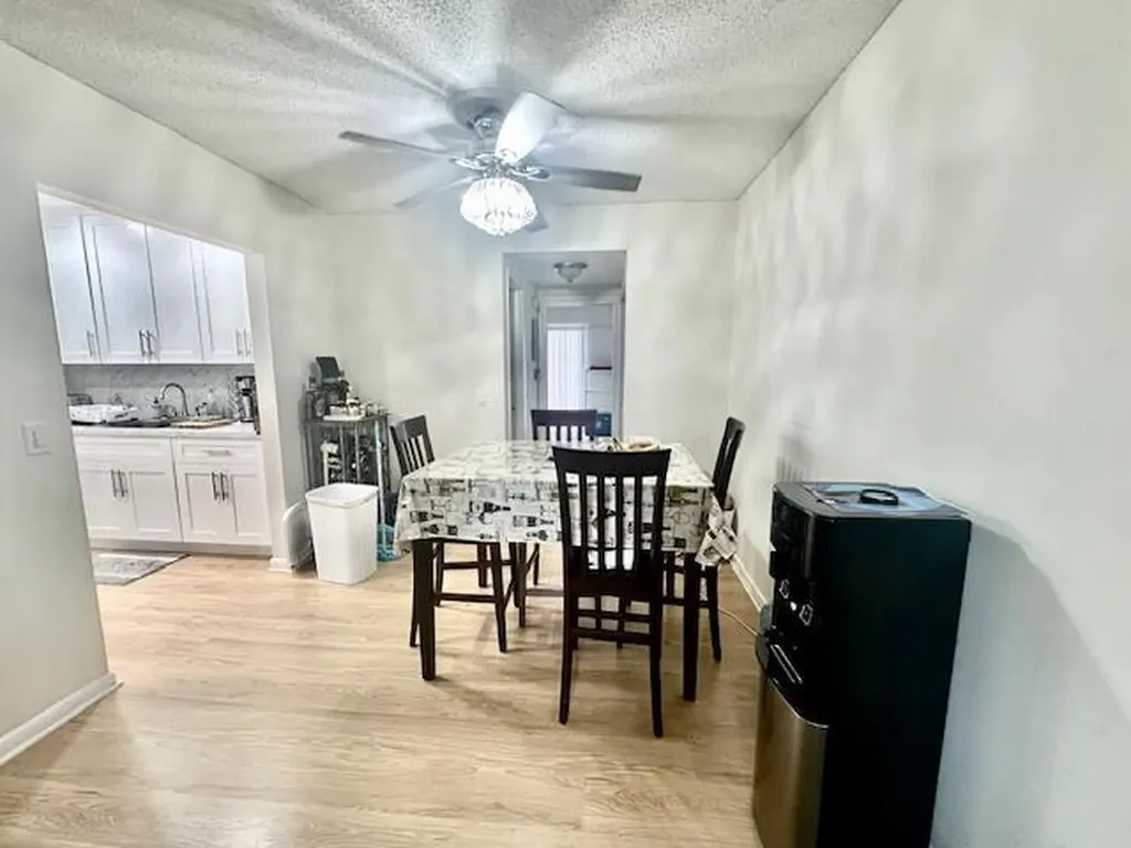 583 Fanshaw Boca Raton FL 33434