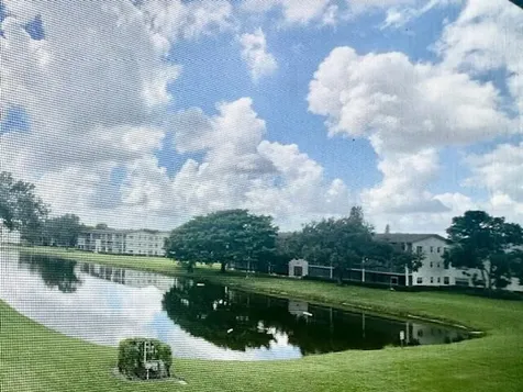 583 Fanshaw Boca Raton FL 33434