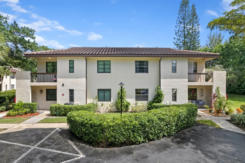 21734 Arriba Real Boca Raton FL 33433