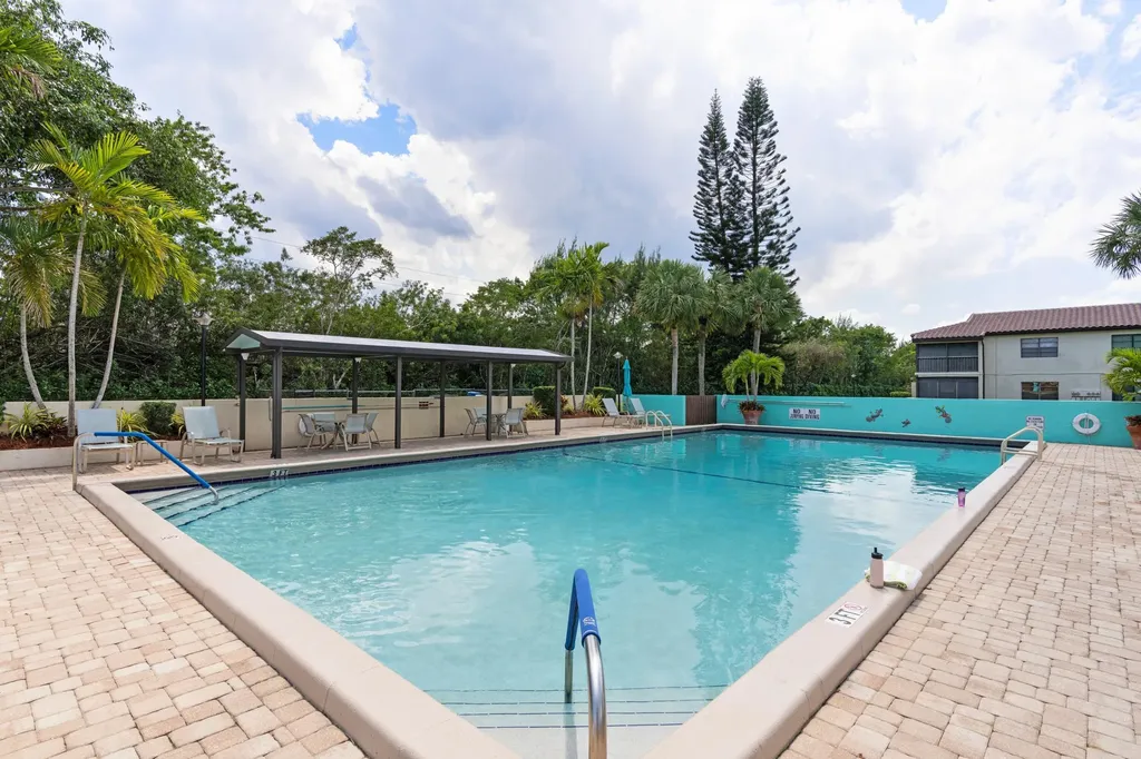 21734 Arriba Real Boca Raton FL 33433