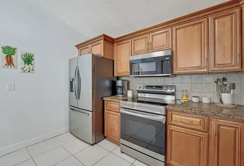 610 NW 207th Avenue Pembroke Pines FL 33029