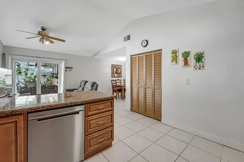 610 NW 207th Avenue Pembroke Pines FL 33029