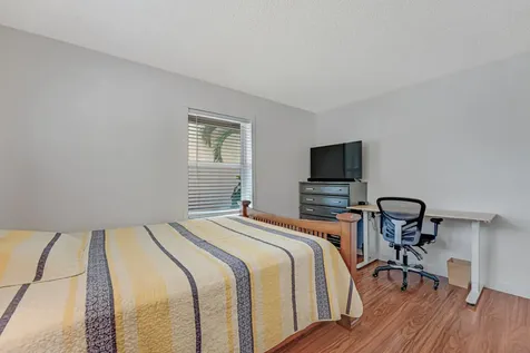610 NW 207th Avenue Pembroke Pines FL 33029