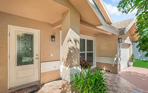 610 NW 207th Avenue Pembroke Pines FL 33029