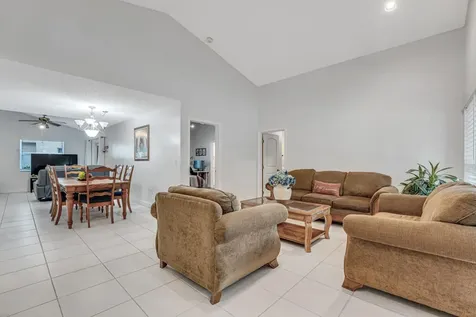 610 NW 207th Avenue Pembroke Pines FL 33029