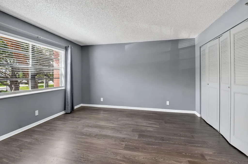 5340 NW 2nd Avenue Boca Raton FL 33487