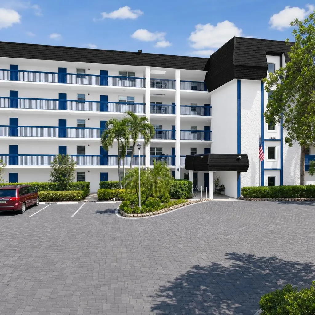 5340 NW 2nd Avenue Boca Raton FL 33487