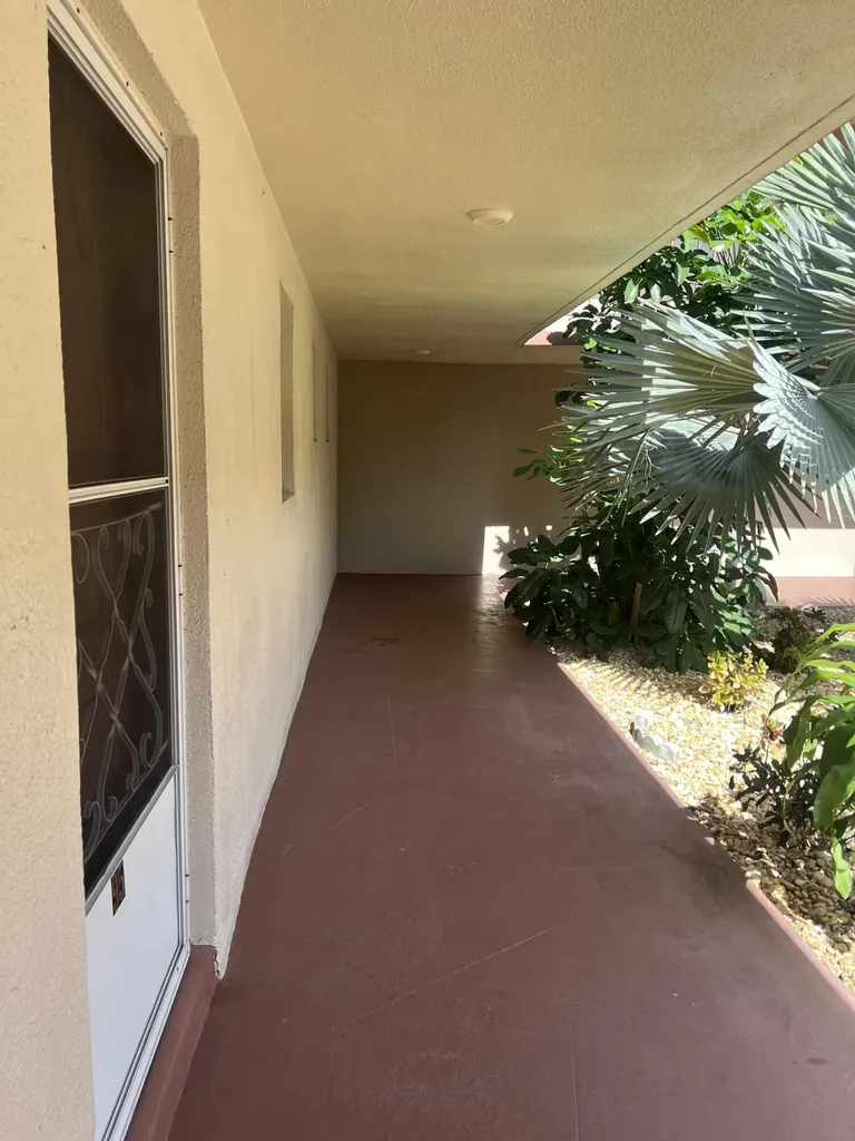 504 Davis Road Palm Springs FL 33461