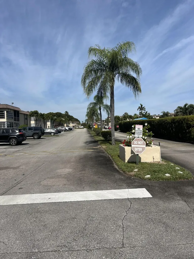 504 Davis Road Palm Springs FL 33461