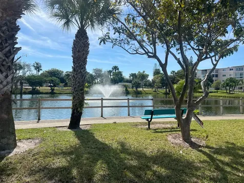 504 Davis Road Palm Springs FL 33461