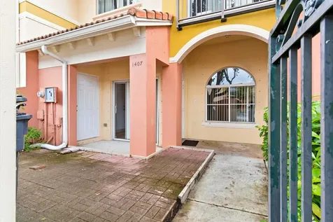 1407 S Santa Catalina Circle North Lauderdale FL 33068