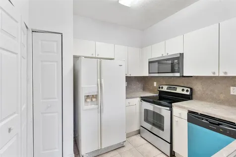 1407 S Santa Catalina Circle North Lauderdale FL 33068