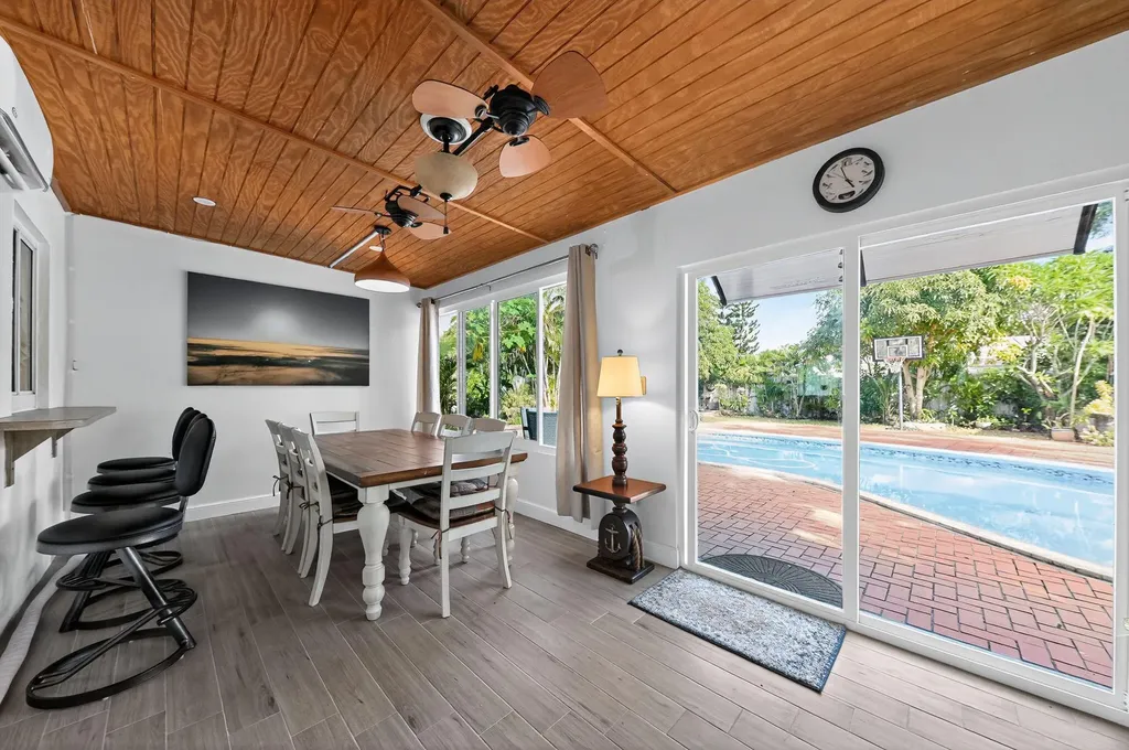 407 Highwood Circle Jupiter FL 33458