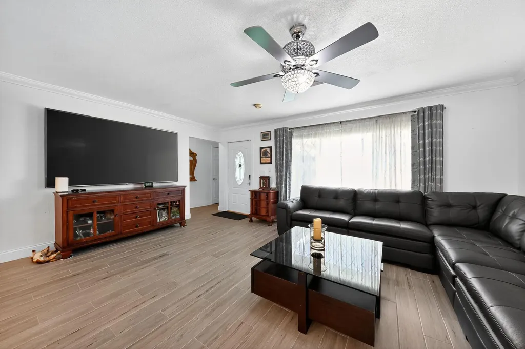 407 Highwood Circle Jupiter FL 33458