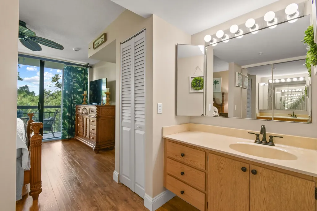 1901 Marina Isle Way Jupiter FL 33477