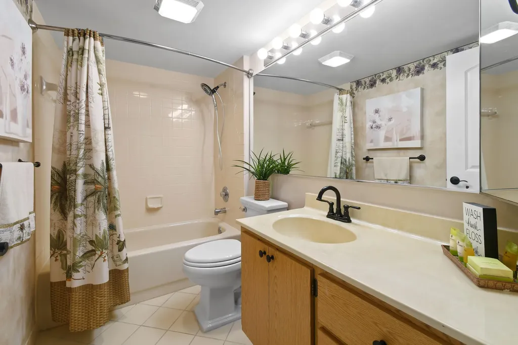 1901 Marina Isle Way Jupiter FL 33477