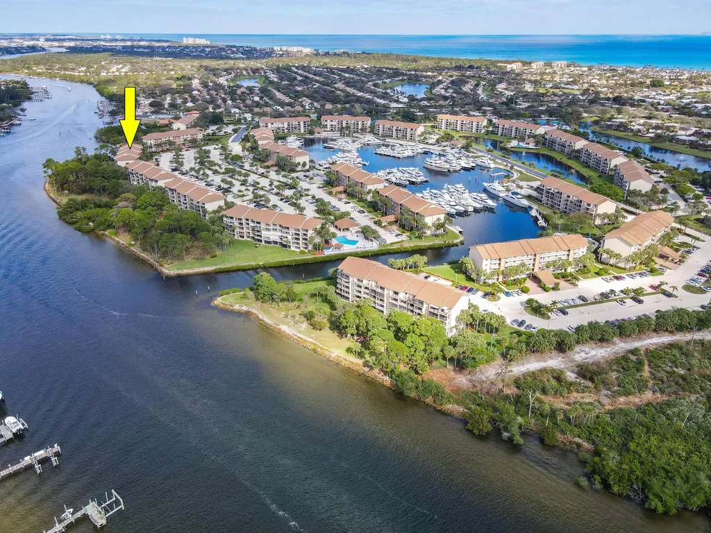 1901 Marina Isle Way Jupiter FL 33477