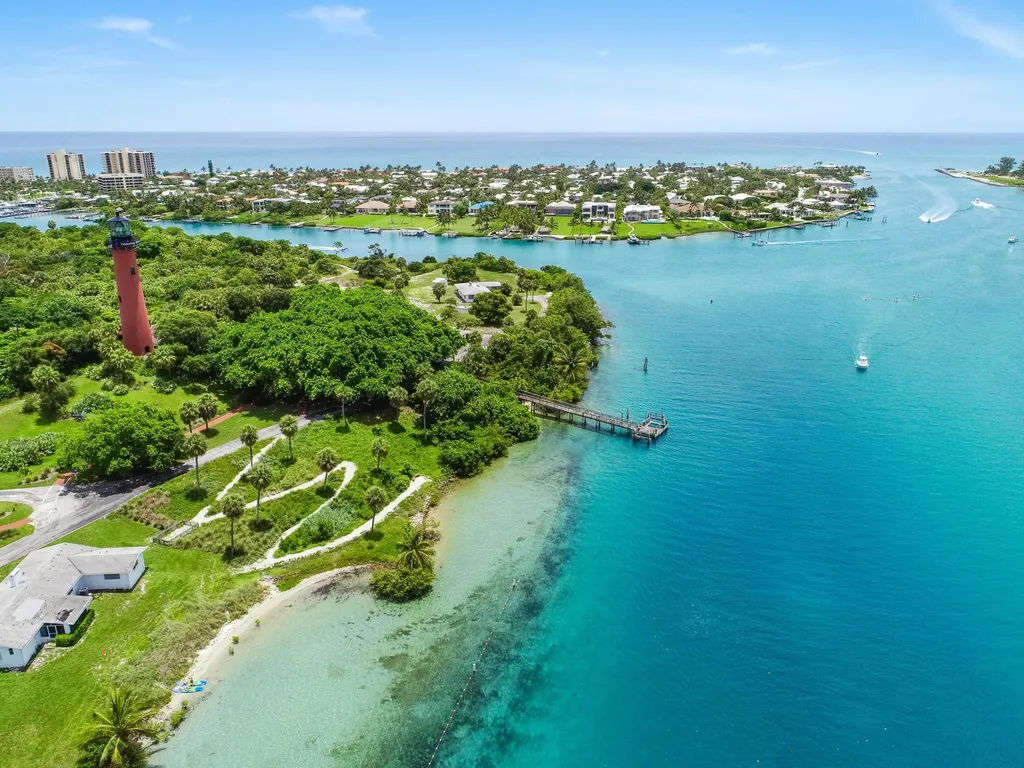 1901 Marina Isle Way Jupiter FL 33477