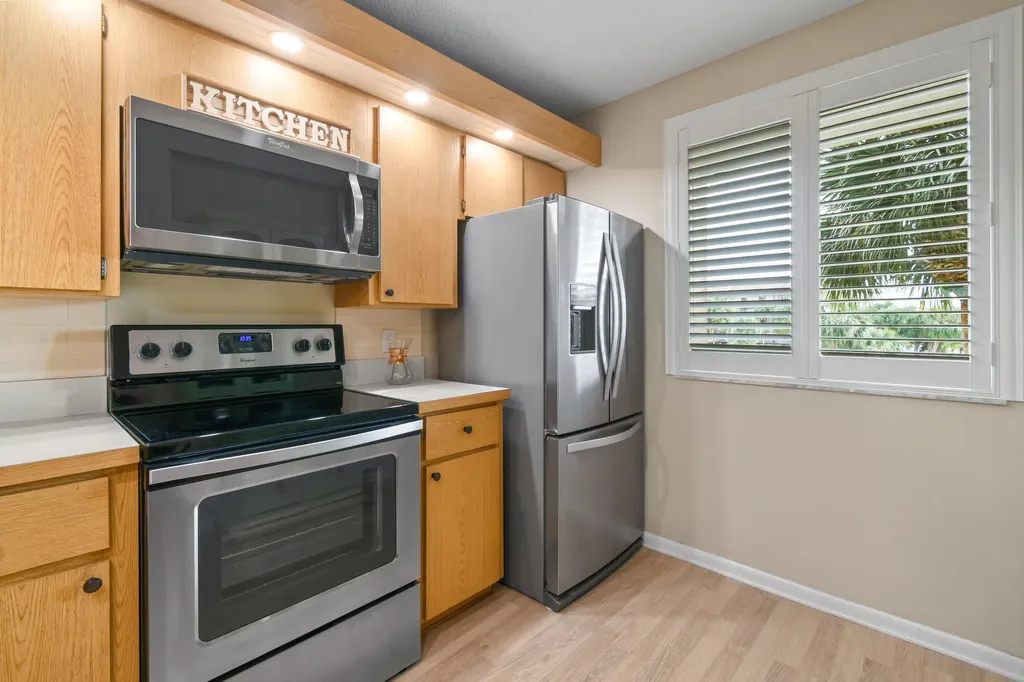 1901 Marina Isle Way Jupiter FL 33477