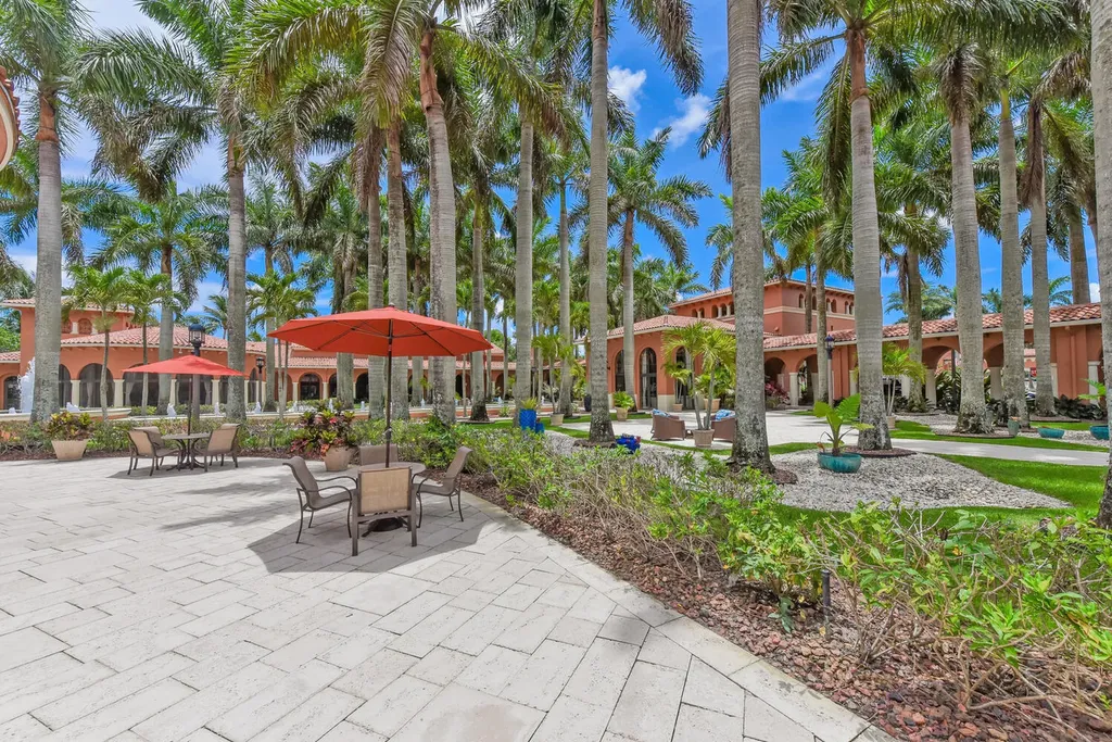 9565 Via Elegante Wellington FL 33411
