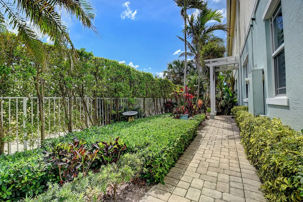 1120 Ocean Terrace Delray Beach FL 33483