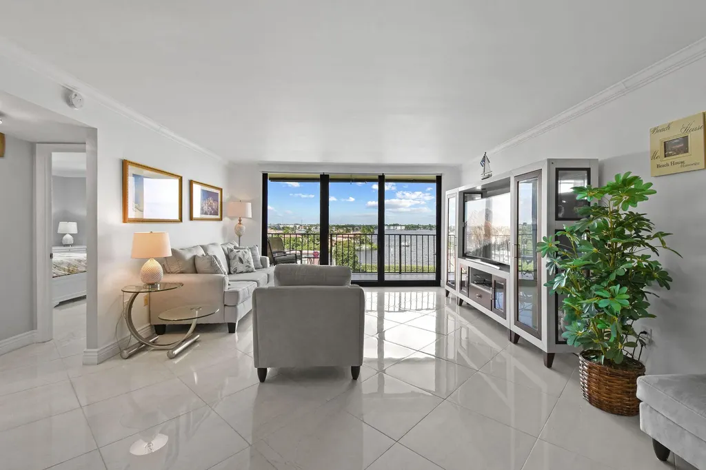 3460 S Ocean Boulevard Palm Beach FL 33480