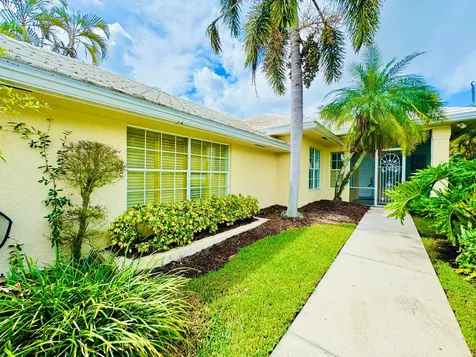 406 SW Fairway Landing Port St Lucie FL 34986