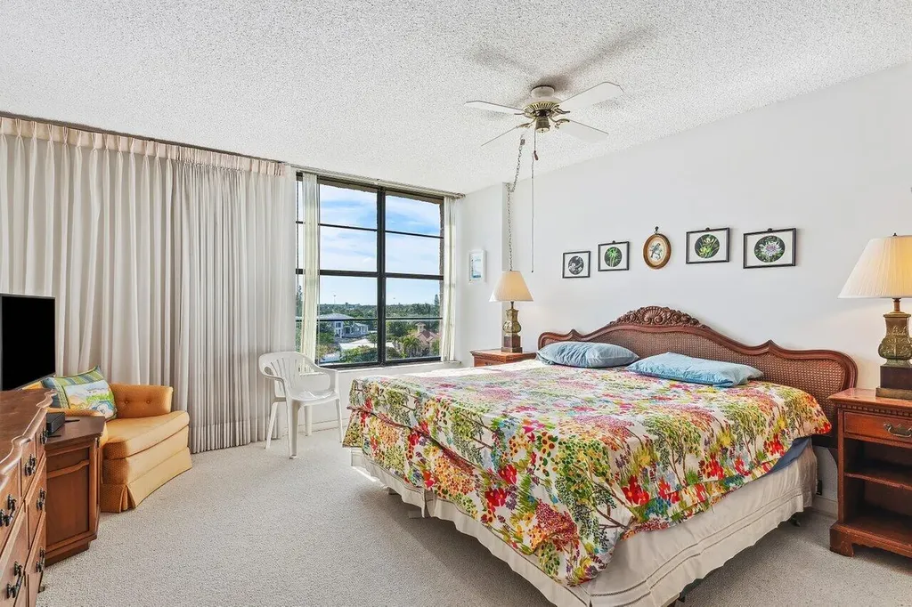 13 Royal Palm Way Boca Raton FL 33432