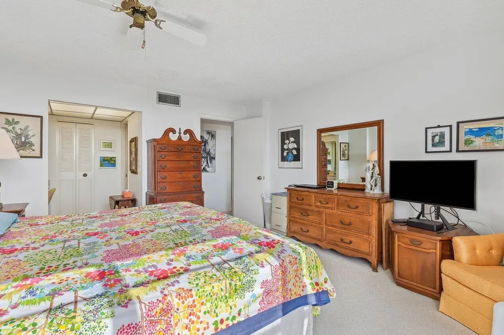 13 Royal Palm Way Boca Raton FL 33432