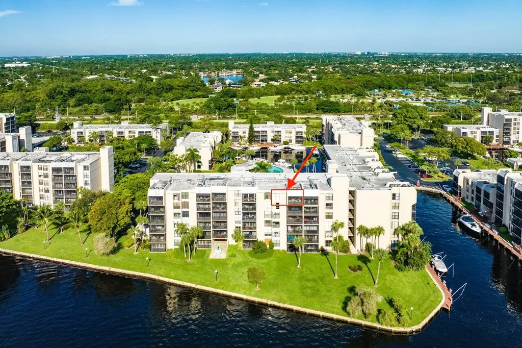13 Royal Palm Way Boca Raton FL 33432