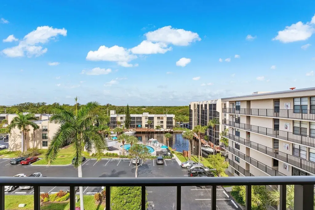 13 Royal Palm Way Boca Raton FL 33432