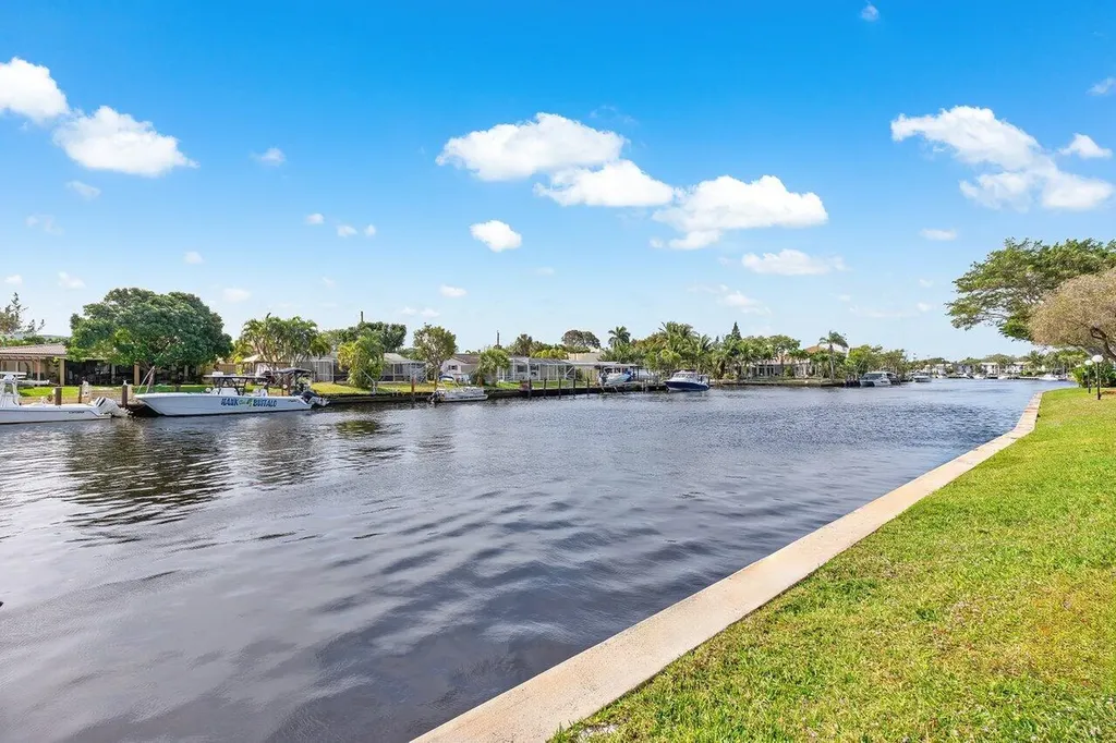 13 Royal Palm Way Boca Raton FL 33432