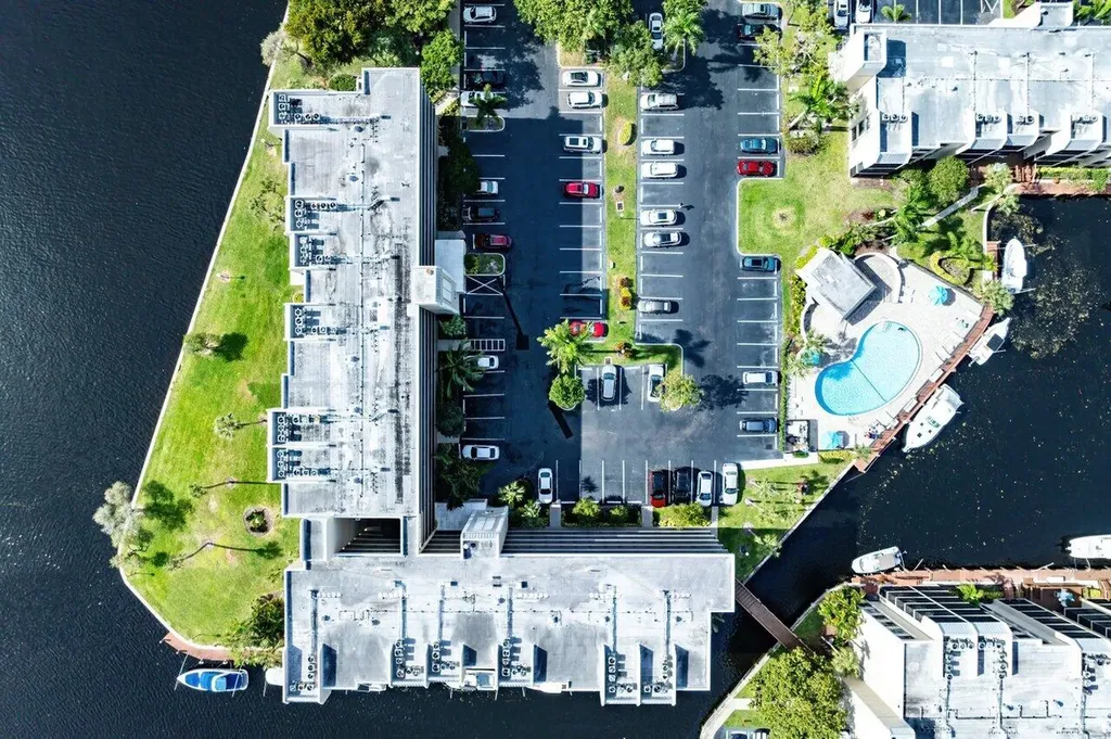 13 Royal Palm Way Boca Raton FL 33432