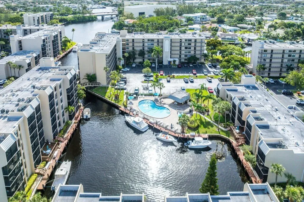 13 Royal Palm Way Boca Raton FL 33432
