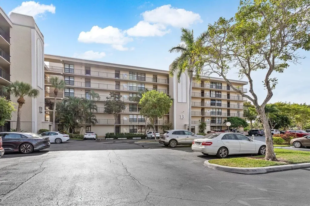 13 Royal Palm Way Boca Raton FL 33432