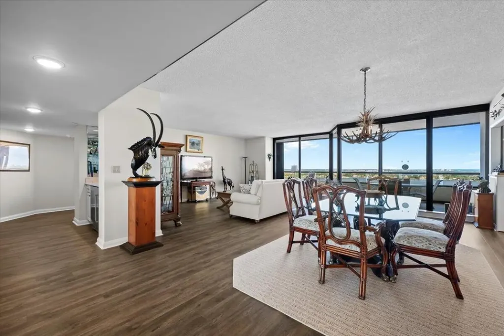 100 Lakeshore Drive North Palm Beach FL 33408