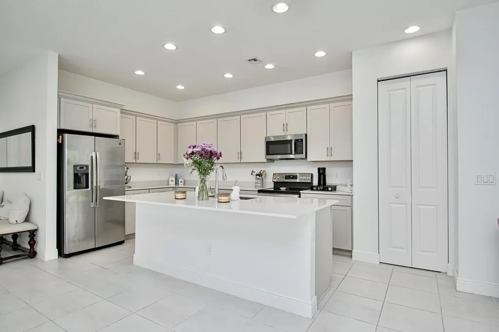 16420 Sandy Shore Drive Loxahatchee FL 33470