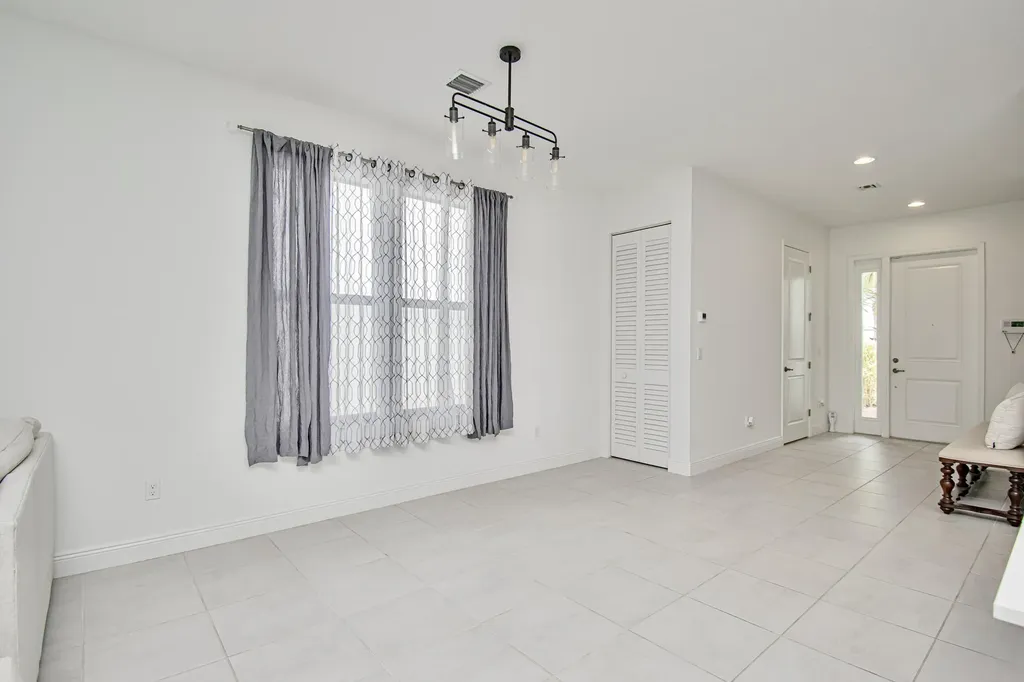 16420 Sandy Shore Drive Loxahatchee FL 33470