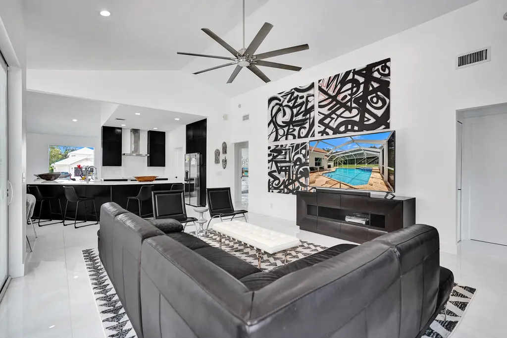 4300 Hunting Trail Lake Worth FL 33467