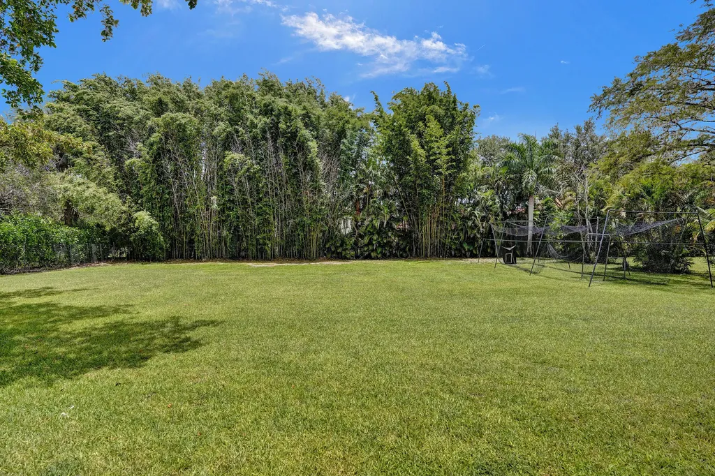 4300 Hunting Trail Lake Worth FL 33467