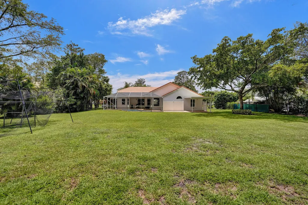 4300 Hunting Trail Lake Worth FL 33467