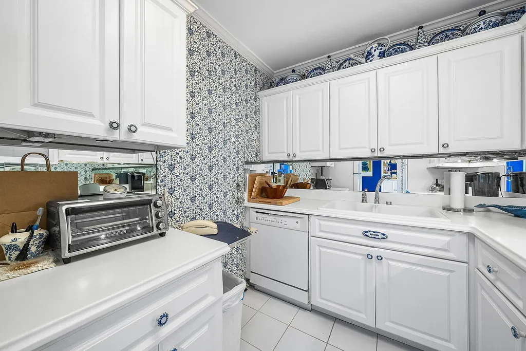 2600 N Flagler Drive West Palm Beach FL 33407